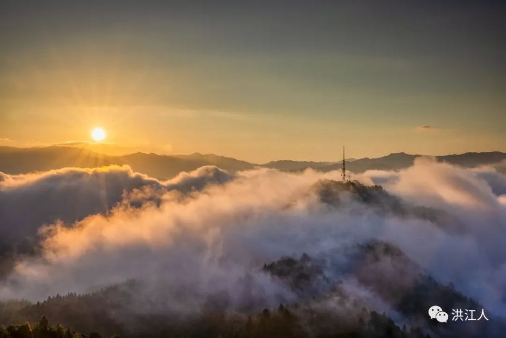 云开疫散洪江古商城云海美景依旧