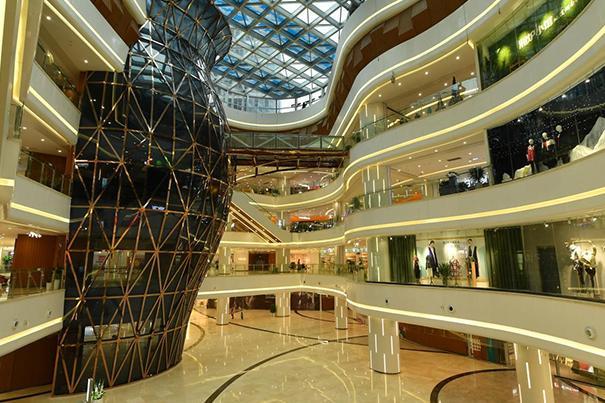 到和义大道的冲击,随着城市不断发展,商业中心也渐渐偏移;金光商场没