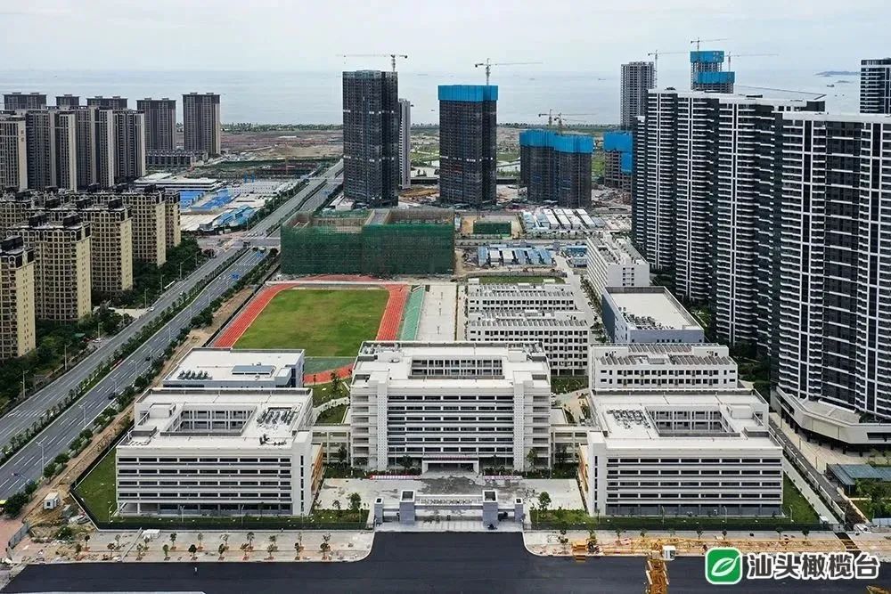 金中,金中海湾学校1600学生入读!