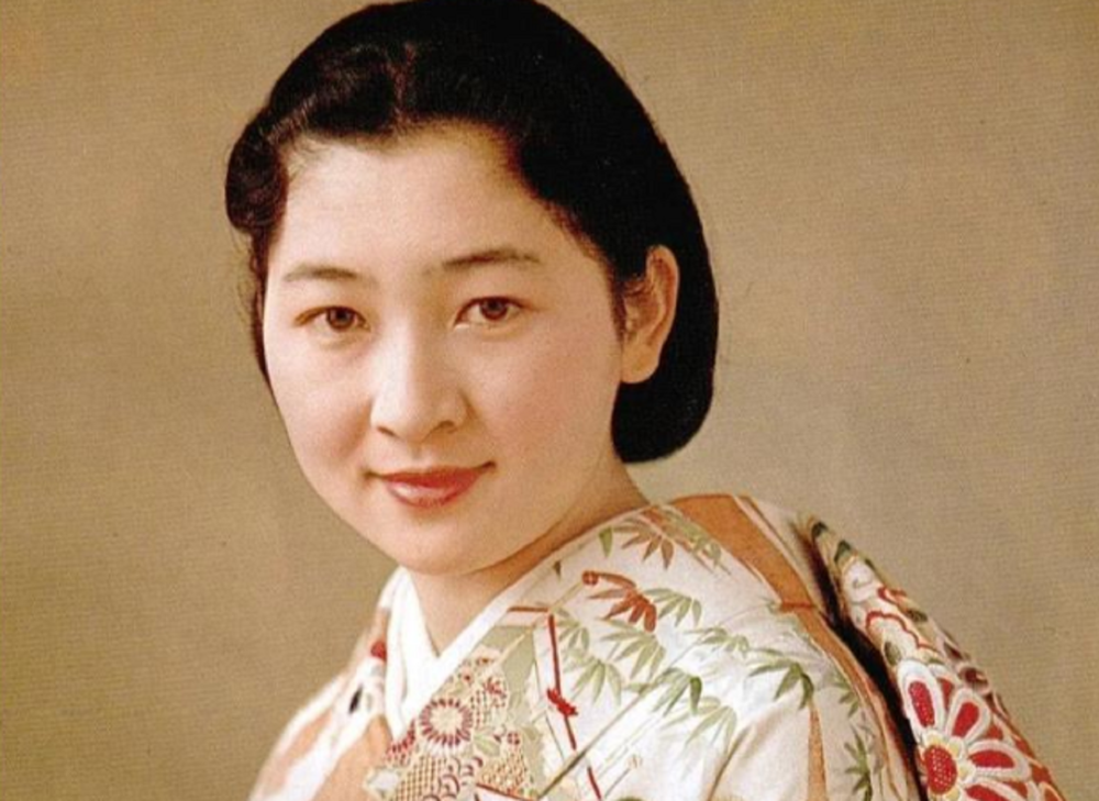 正田美智子:日本平民皇后,让婆婆欺负40年,拒绝死后和天皇同葬_腾讯