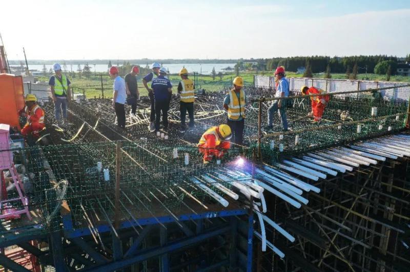 沪苏湖铁路上海段首个悬灌梁在青浦金泽浇筑,项目进入快速推进阶段