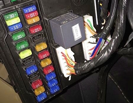 但更多情况下来自于保险丝!因为保险丝的作用就是熔断自己来保护线路.