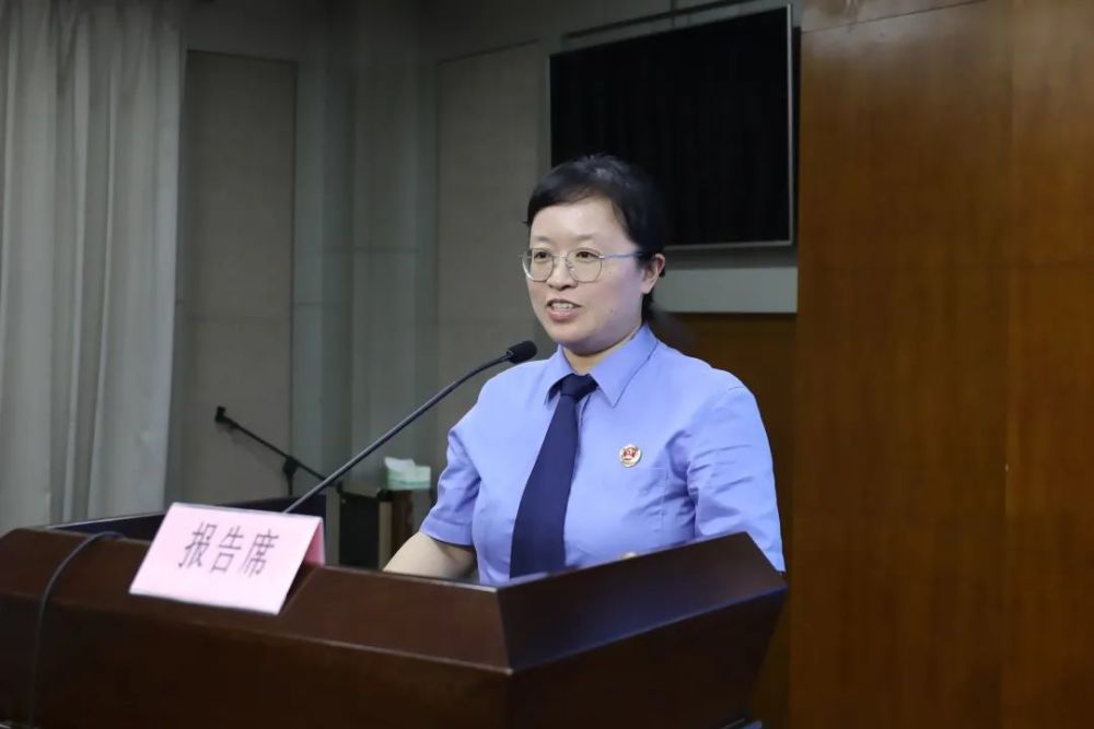 会上,市人大常委会委员,监察和司法工委主任章巧明就履职评议工作有关