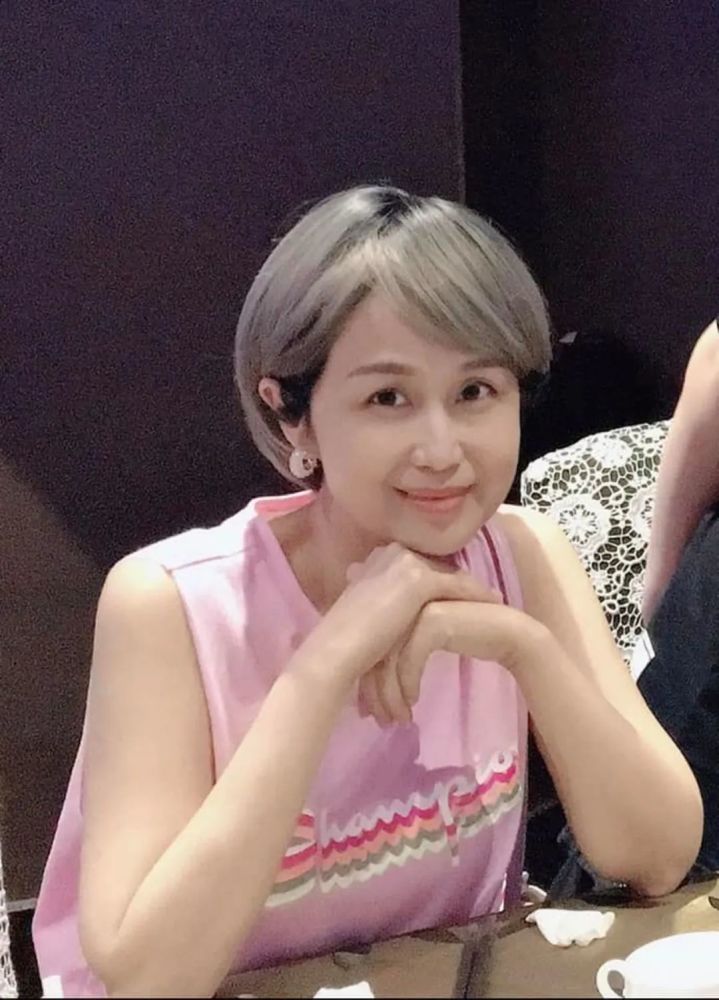 老婆癌症病逝10个月!前tvb男星宣布退出娱乐圈,携子女移民英国生活