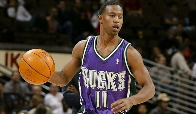  NBA最快球员晒与杜兰特合影：做些高质量训练