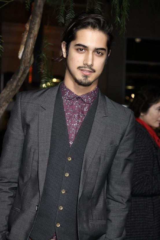 里昂变成印度人新版生化危机电影选角遭网友吐槽