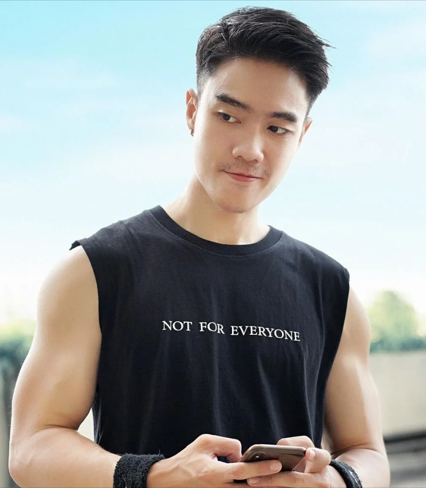 男生"两边铲"短发发型,就这3款好看!_腾讯新闻