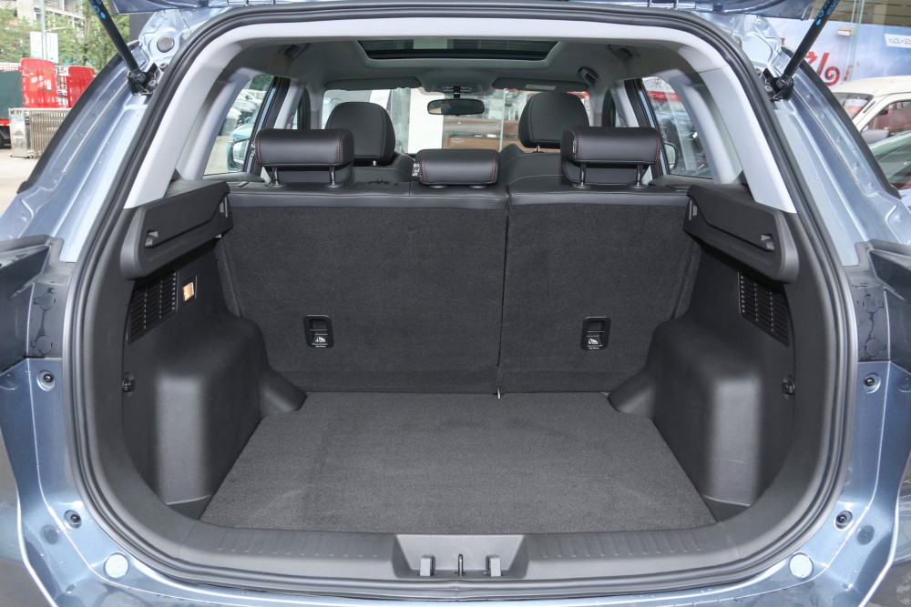 高配置大空间便宜实惠的一款suv带你看瑞虎7