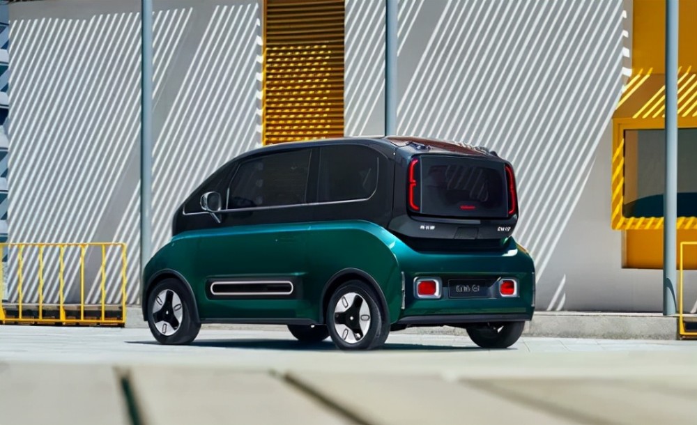 售价698万元788万元宝骏kiwiev奇遇正式上市