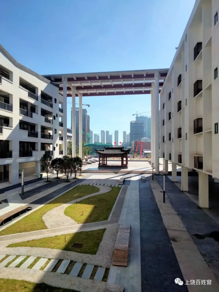 看看崭新的上饶市一中新校区 走走真的不一样_腾讯新闻