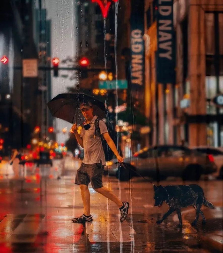 美翻了朋友圈的照片:下雨天