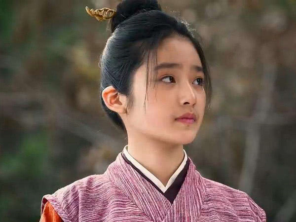 她是《芈月传》的小芈月,如今和张若昀合作,美到认不出