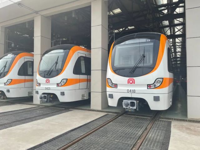 刚刚合肥地铁4号线跑起来了