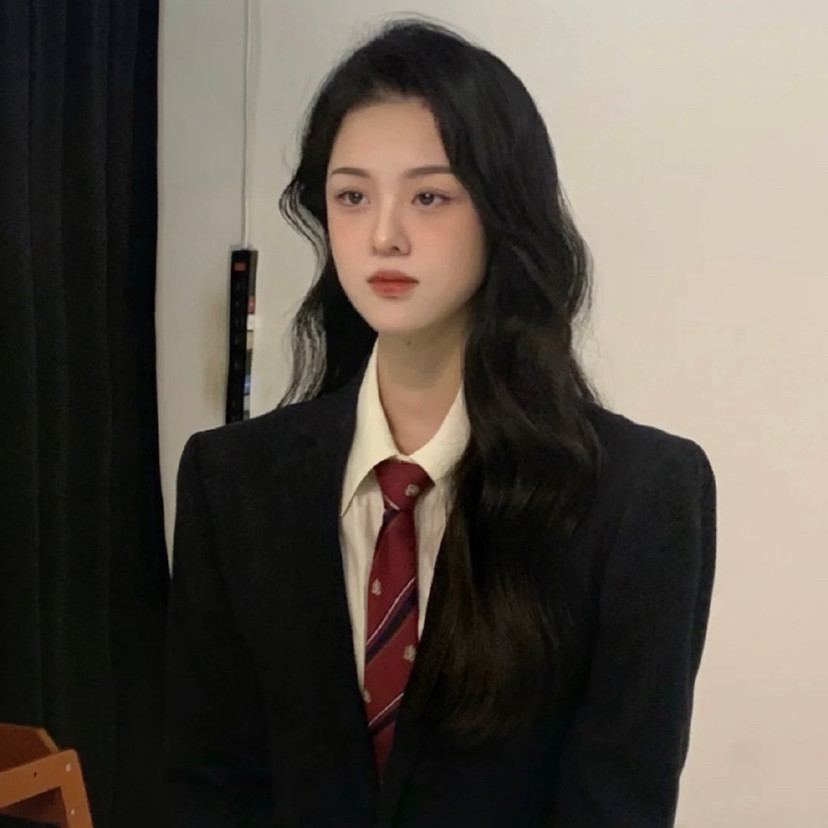 女生头像希望我们都能人头出地赚很多钱