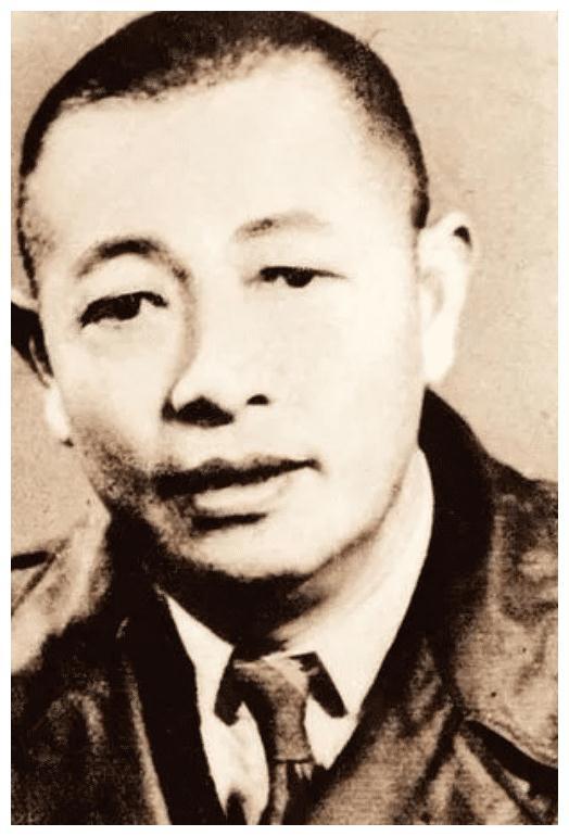 打过刘嘉玲的黑帮大佬胡须勇身亡警察来吊唁他到底有何本事