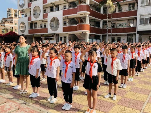 晋江林口华林小学图片