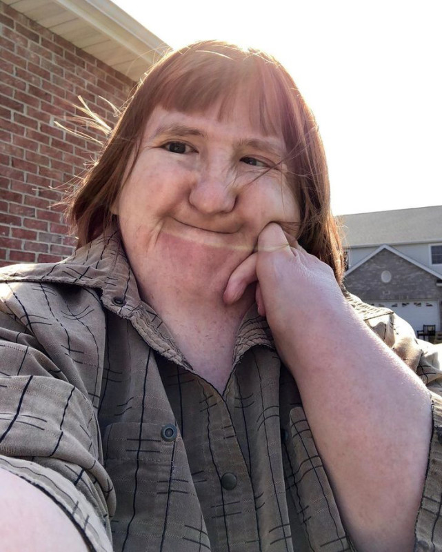 他们说我太丑了一名女子发布自拍一年公然反抗她的恶霸最终成为纽约