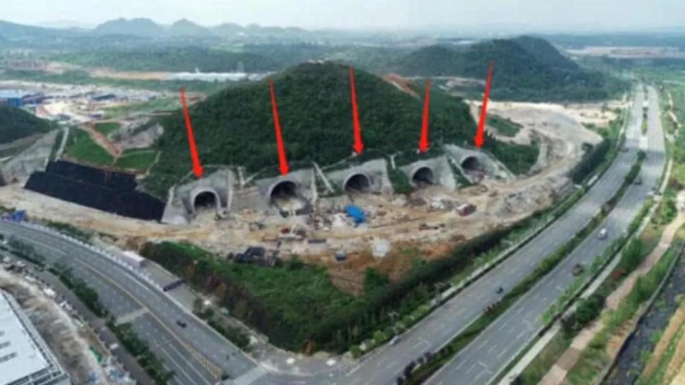 华为80亿建的数据中心，直接挖空一座山，存放170个国家的数据插图