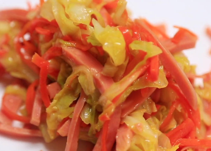 营养好吃的三色包菜,荤素搭配,简单味美,老少皆宜的居家美食