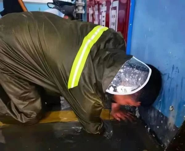 新城悦物业：是抗洪一线中最平凡的人，守护了千万家庭的幸福！