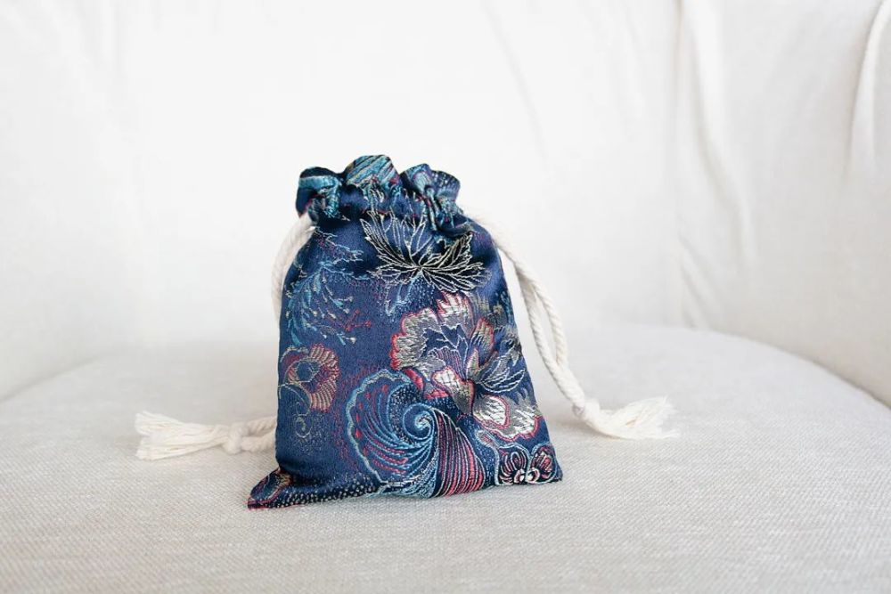 线上展布结之缘中国传统手工艺作品之手工布艺作品