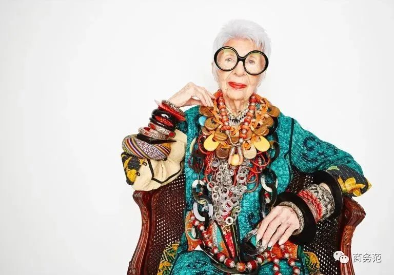 论“地球最时尚奶奶”，我只服100岁的她！有货源怎么找主播进行带货