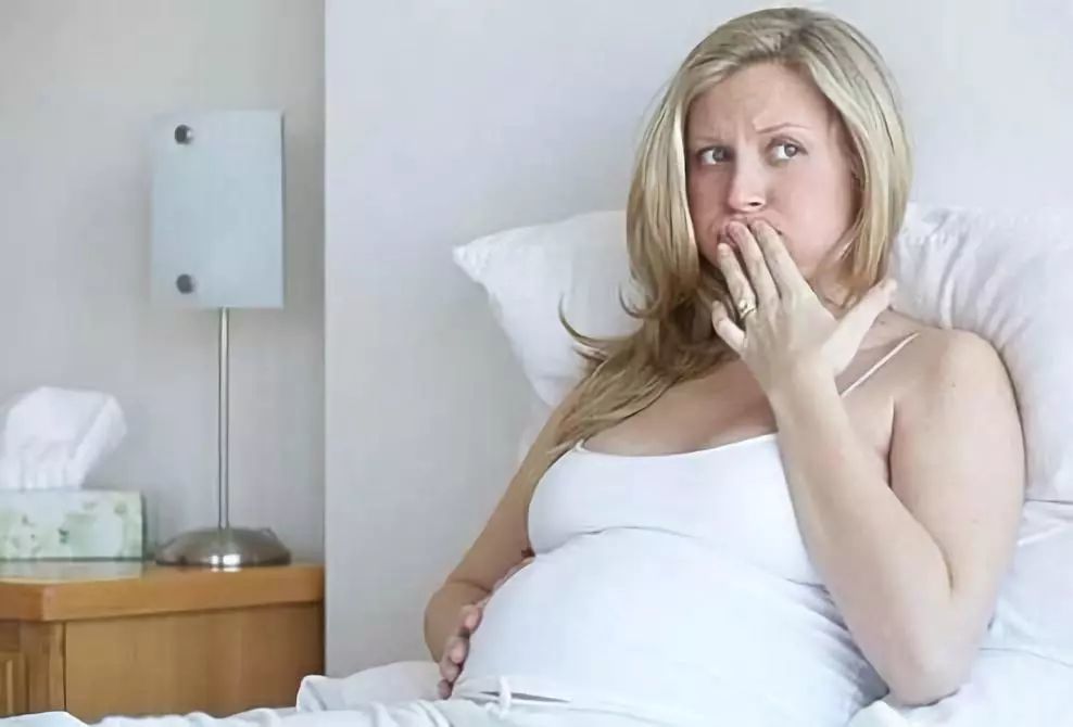 大肚子孕妇 难受图片