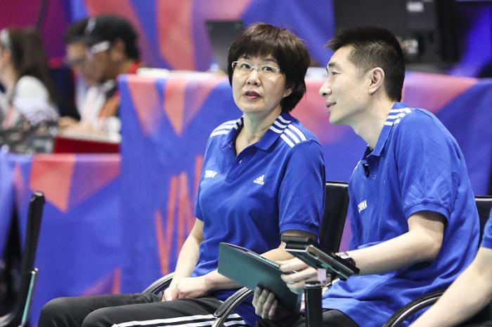 郎平官宣下课91岁名宿批郎平手伸太长功不抵过