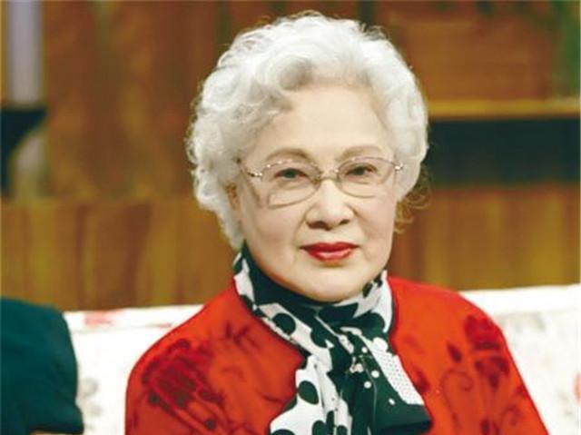 揭秘至今已98岁秦怡的保养之道,她一天是怎么过的,老还这么美_腾讯