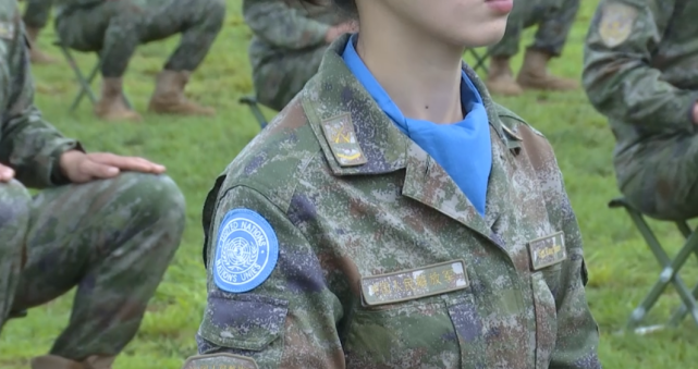 19式通用作战服也就是大家说的星空迷彩具体牛在哪里