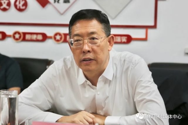 左新文调研甘泉县桥镇乡,美水街道办重点工作开展情况