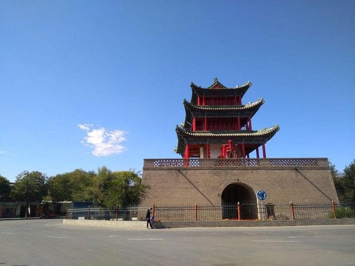 惠远古城位于新疆伊犁霍城县,历史上伊犁是新疆通往中亚的重要通道