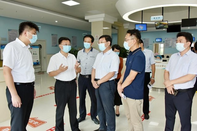 薛启书调研疫苗接种及院感防控工作