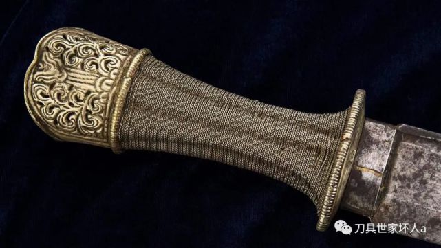 银装藏刀