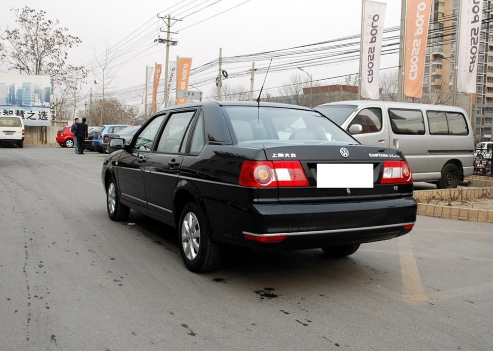 小伙2千买桑塔纳,经过3月花费2万改装后,网友:重获新生