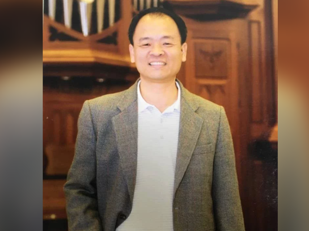 就在前一日,台湾真理大学人文学院院长田启文在菜市场突然晕倒,送往