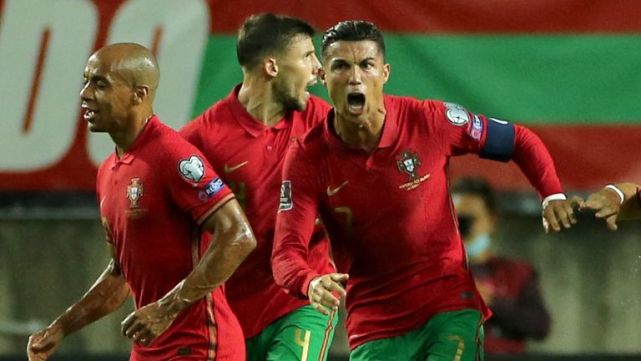 葡萄牙21爱尔兰共和国克里斯蒂亚诺罗纳尔多成为国家队得分手