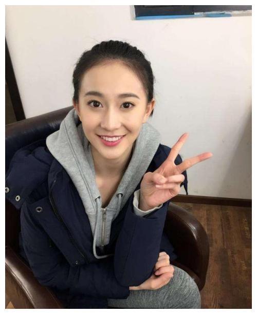 一张挺胸照爆红,张豆豆却因发育太快而退役,为当教练拒入娱乐圈_腾讯