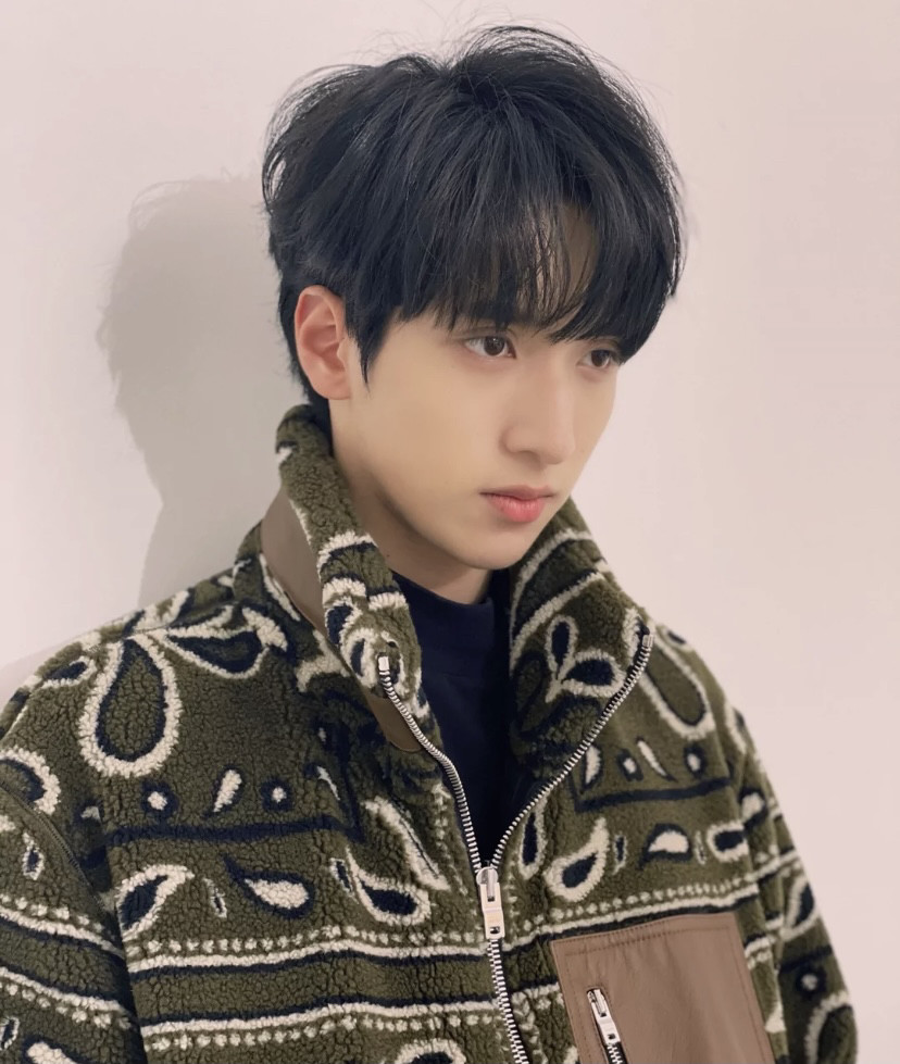 让你怦然心动的严浩翔女友视角图片