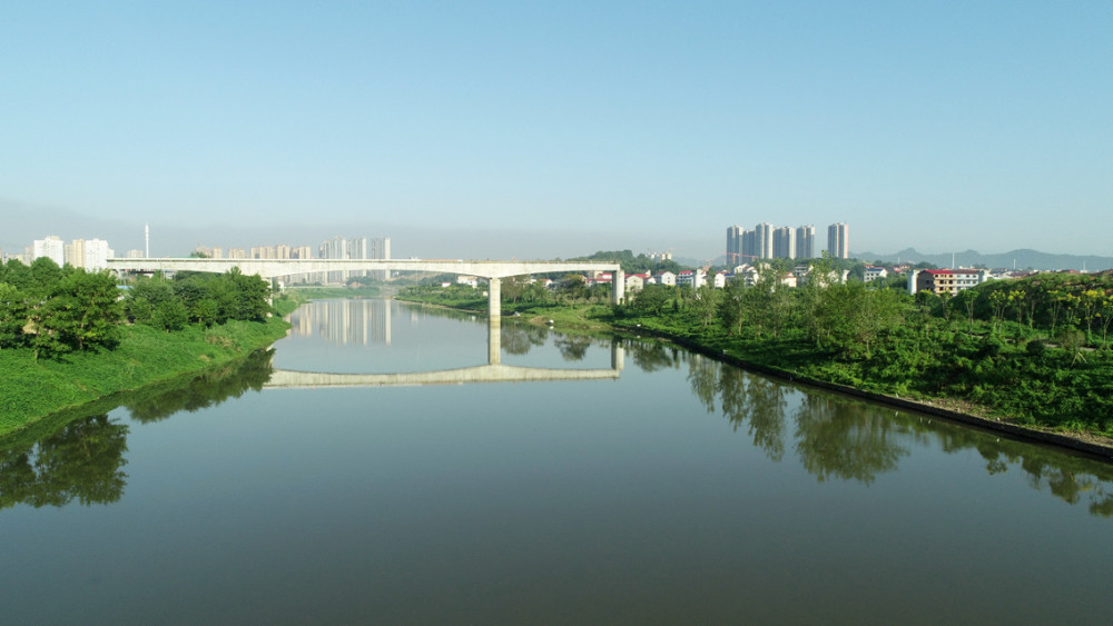 漣水河沿岸成婁底新景觀