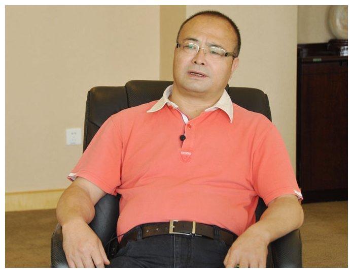 云南昭通首富:24岁当厂长,9.25亿昆明买地,现身家50亿_腾讯新闻