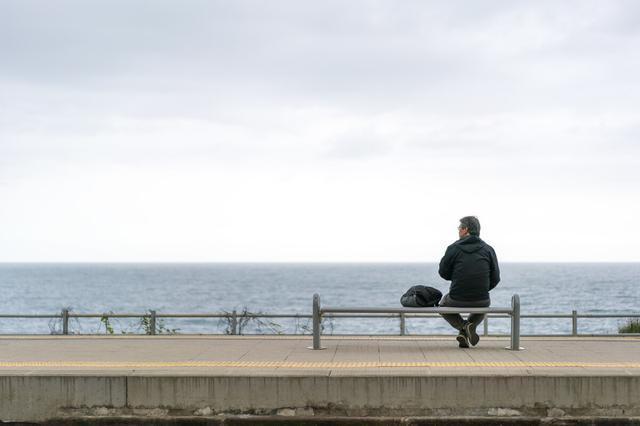 八年後,初戀女友浪子回頭,有多少男人會選擇接受?