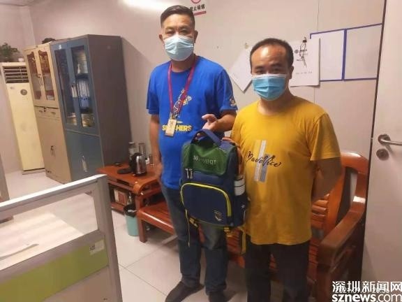 学生书包品牌排行_儿童书包品牌规范整体行业的产品推动整个产业升级(2)