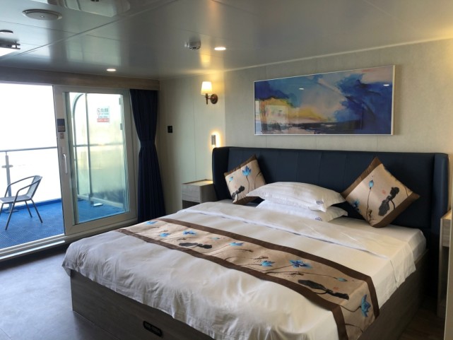 大连烟台航线迎来国内最豪华最先进的客滚船