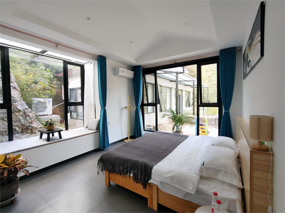 保定野三坡麻麻花的山坡望北坡民宿,被群山环抱,自驾游好去处!