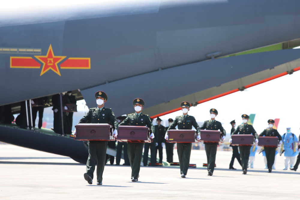 109位志愿军烈士回家高清现场图