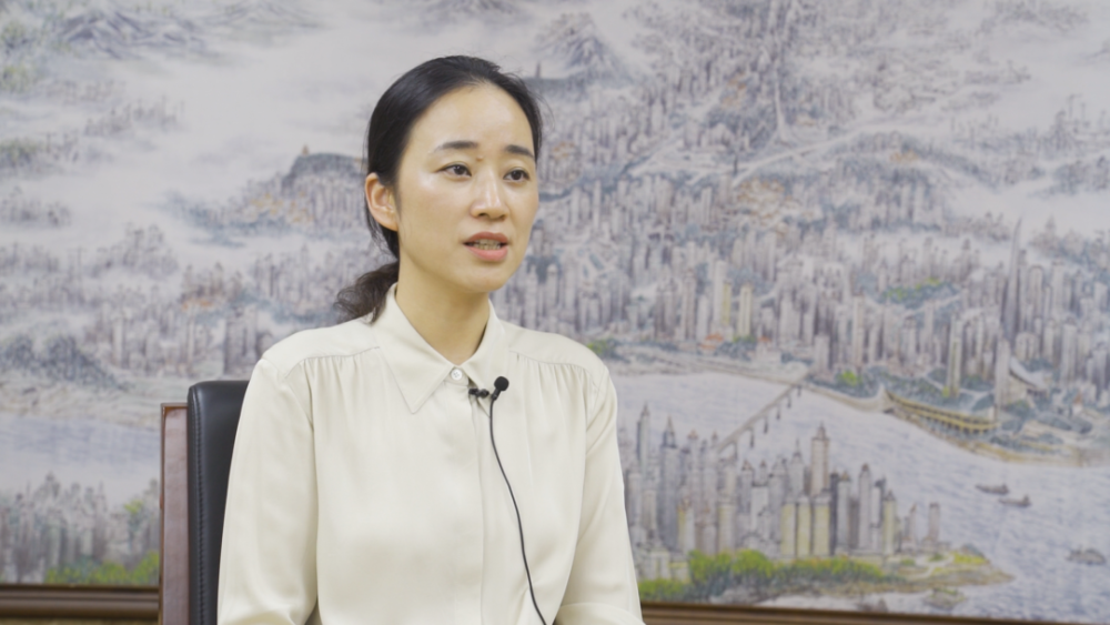 同频共振"第四极" 专访重庆两江新区党工委委员,管委会副主任李洁_腾