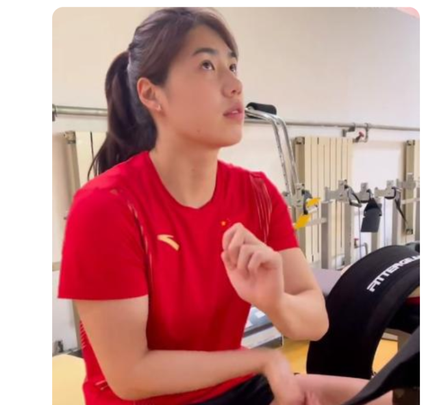 心疼张雨霏夺冠背后多年勤练伤痕累累因训练受伤而留下伤疤