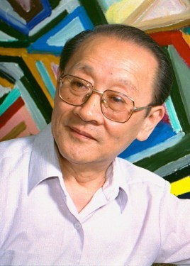 1944年,转入国立上海音乐专科学校继续学小提琴,同时师从谭小麟教授学