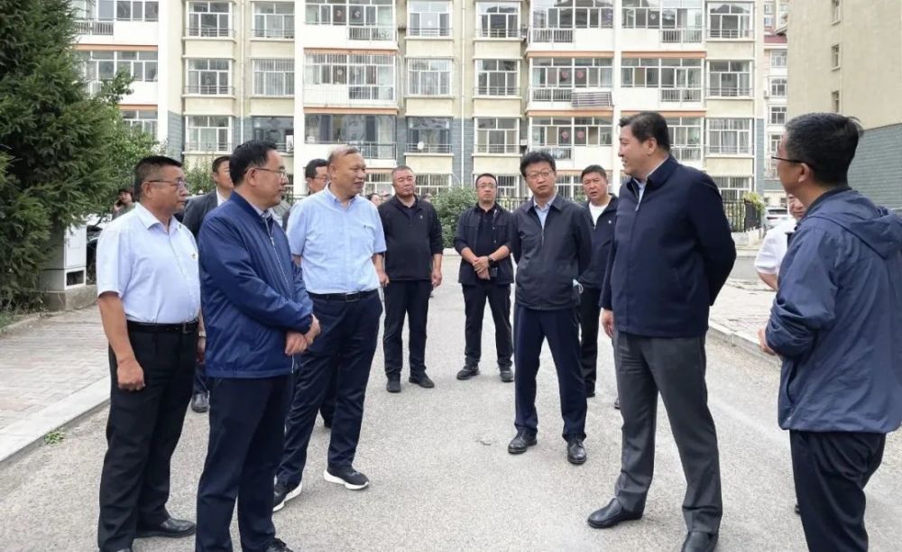 史良在集宁区调研全国文明城市创建工作